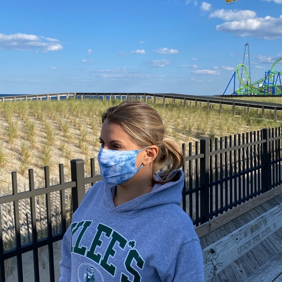 Tie Dye w/filter insert mask - Picture 2 of 3